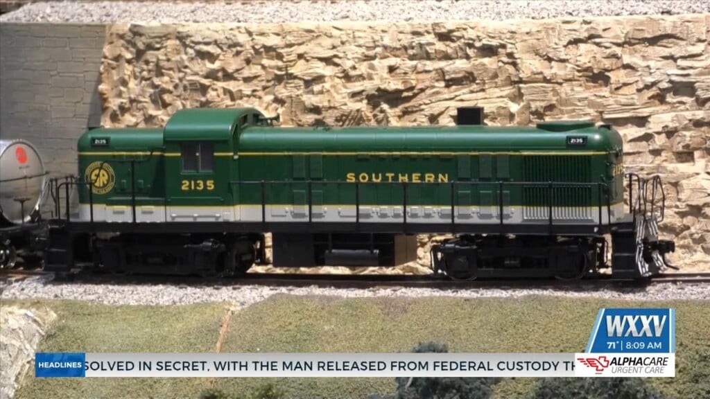Traintastic In Gulfport Holds Special Senses Day