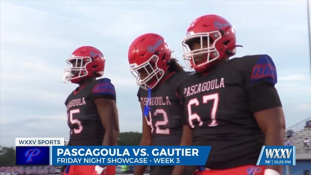 Pascagoula Erases 21 Point Deficit In 28 27 Singing River Classic Victory Over Gautier