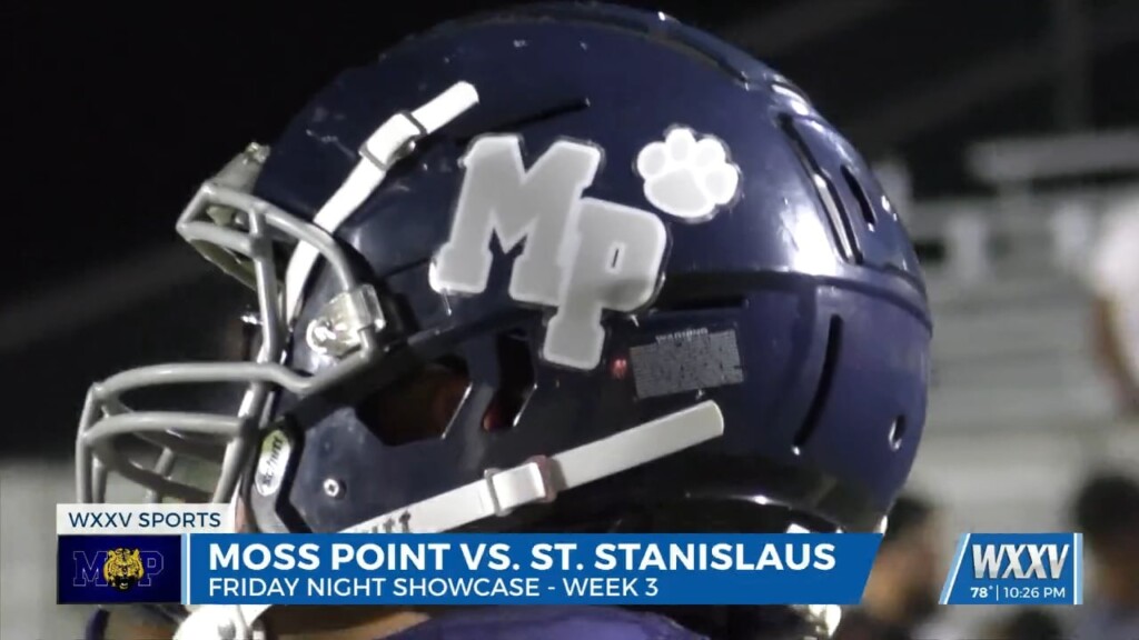 Moss Point Edges St. Stanislaus, 22 20 On Homecoming