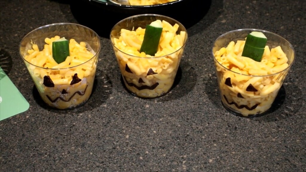 Mom To Mom: Jack O Lantern Mac And Cheese