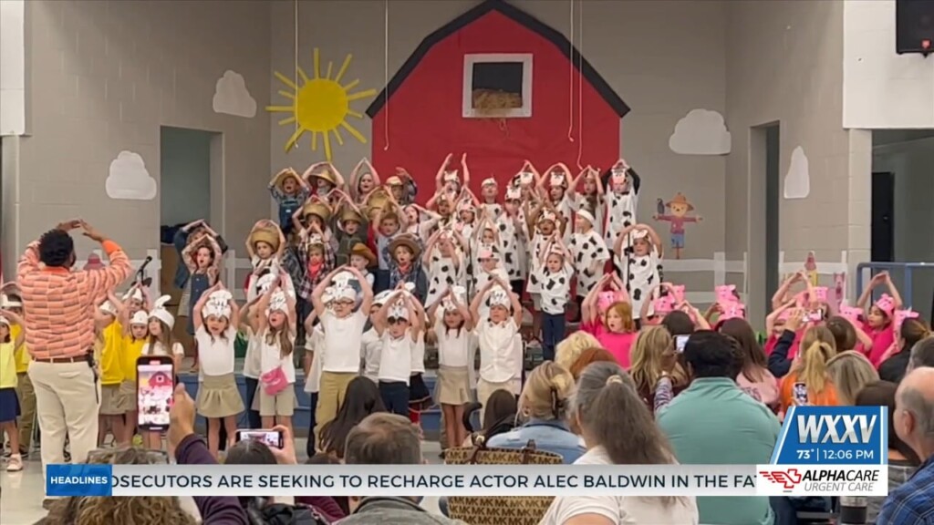 First Grade Musical At East Hancock