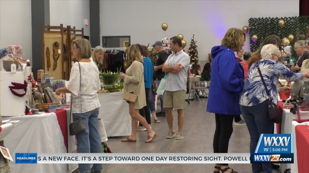 27th Annual Holiday Boutique Kicks Off In Pass Christian