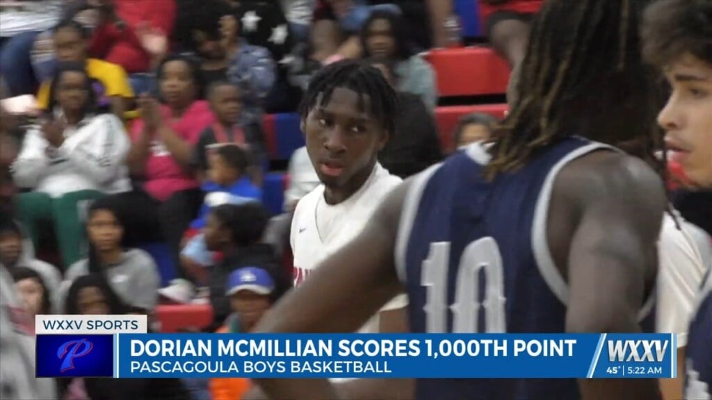 Pascagoula's Dorian Mcmillian Scores 1,000th Point Of His High School Career