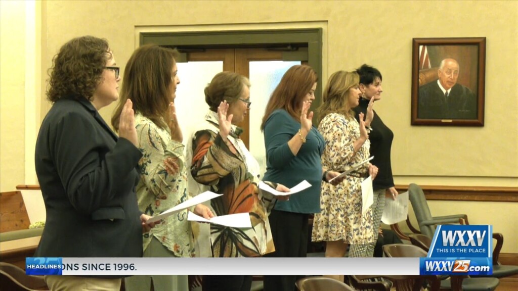 Casa Volunteers Sworn In At Hancock County Courthouse