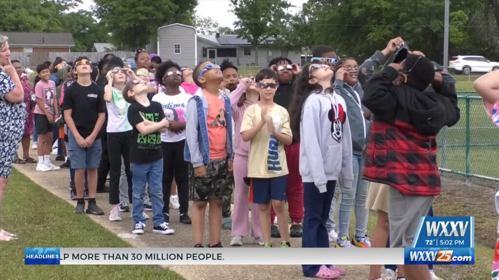Students At Bel Aire Elementary School View The Solar Eclipse