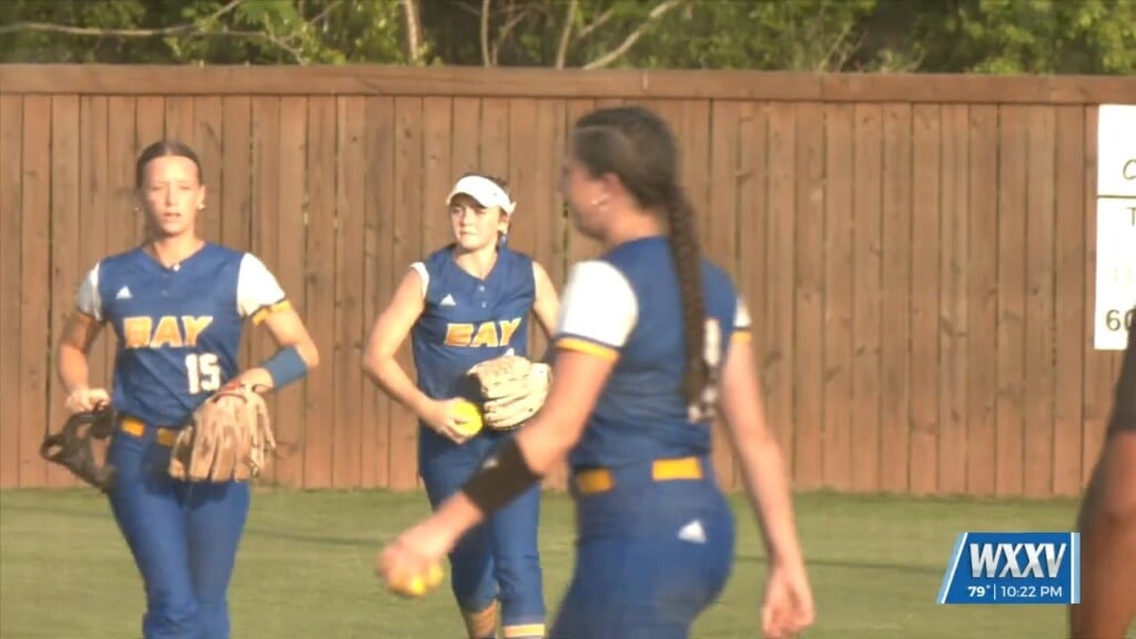 Poplarville Defeats Bay High To Advance In Softball Playoffs