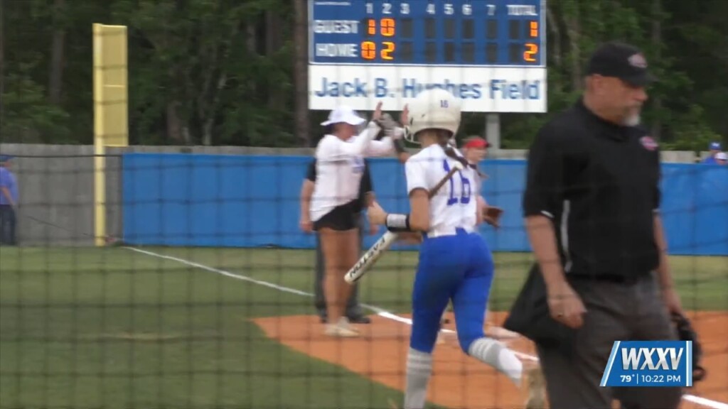 Ocean Springs Defeats Petal To Advance In Softball Playoffs