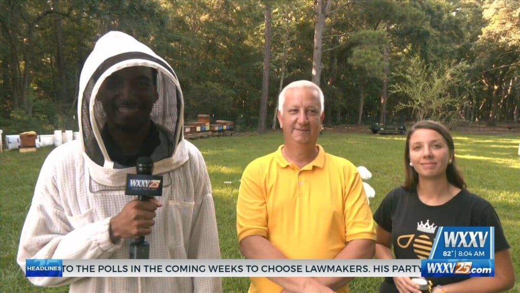 Wxxv Morning Reporter Everett Ganier Jr. Stops By Long’s Buzzin’ Honey