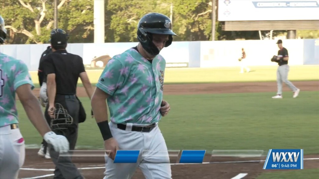 Shuckers Defeat Blue Wahoos 5 4