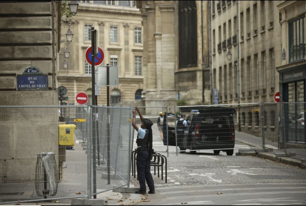 Paris Plot