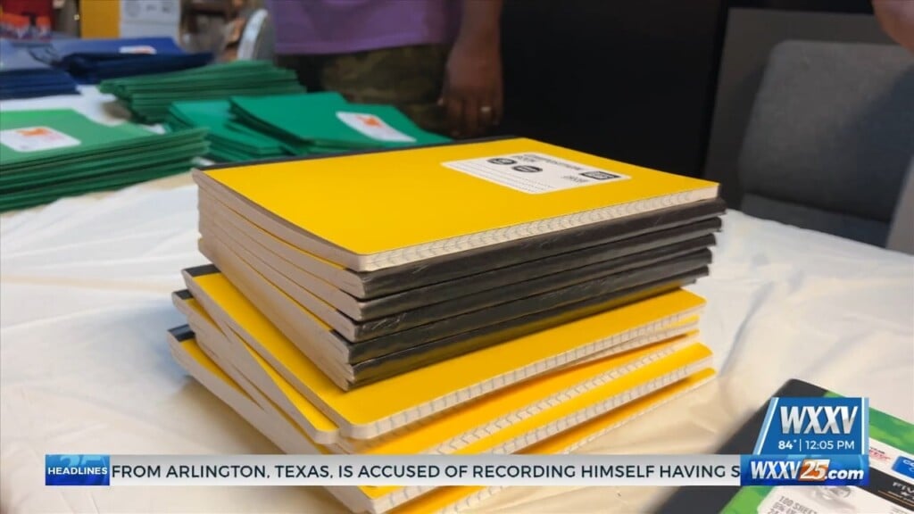 Ocean Springs Community Comes Out For Back To School Bash And Giveaway