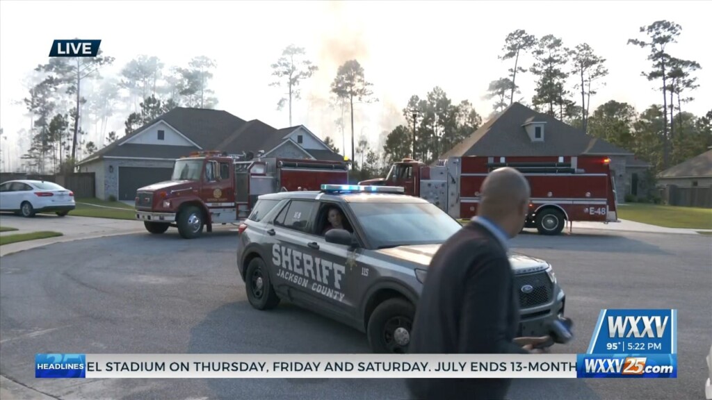 Wxxv On Scene As Residents Evacuate Due To Fires In Jackson County