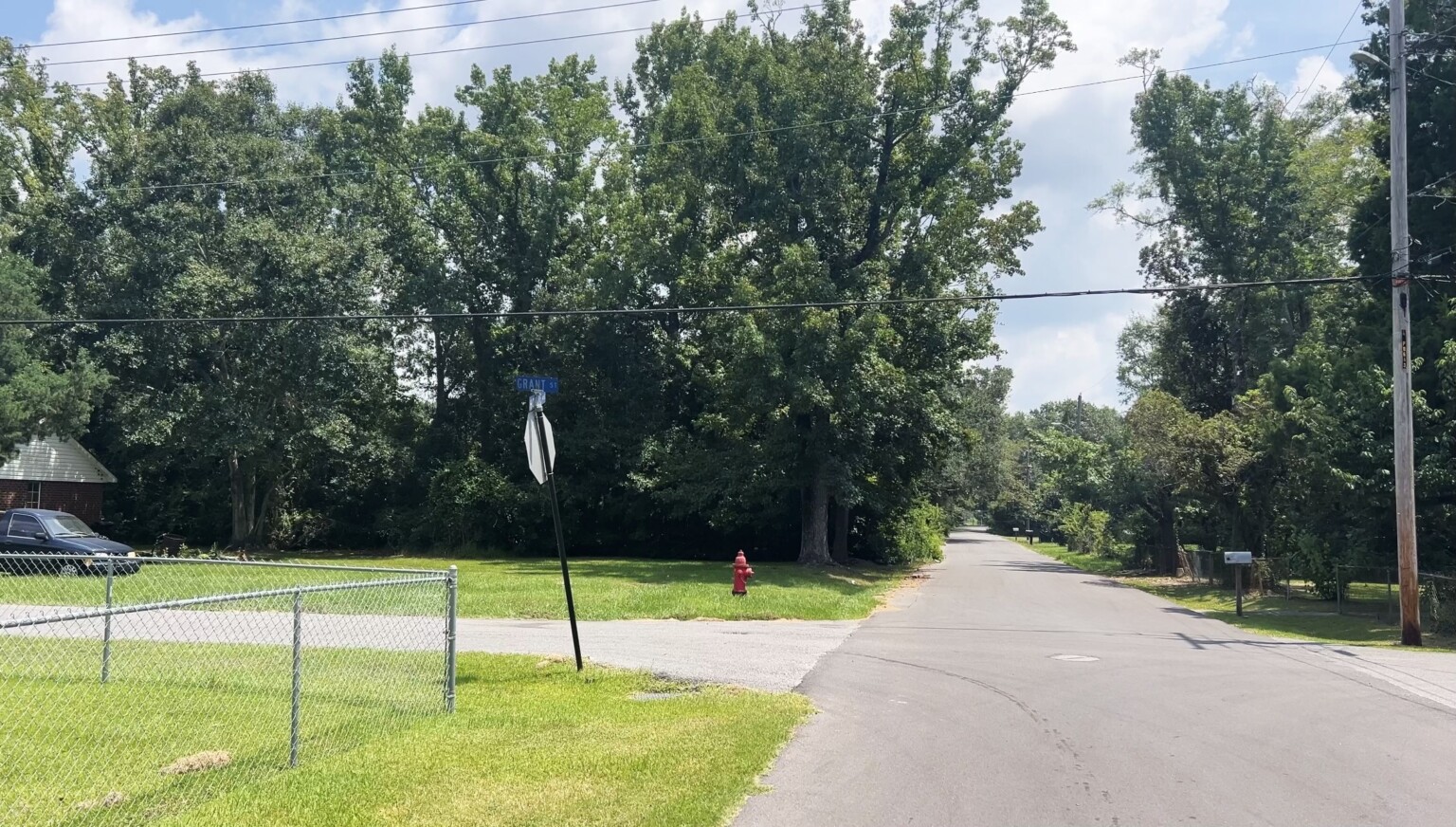 Man found dead from apparent gunshot wounds in Moss Point - WXXV News 25