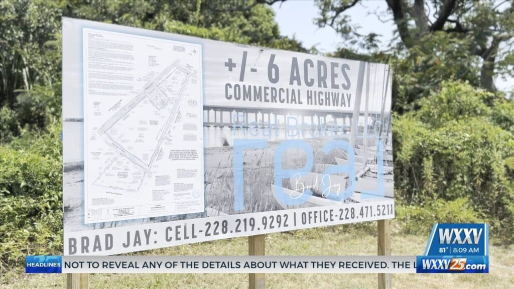 Ocean Springs Residents Discuss Potential Development