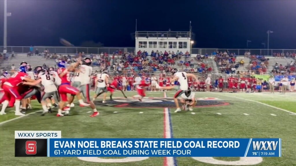 St. Stanislaus 5 Star Kicker Evan Noel Breaks State Record With 61 Yard Field Goal!