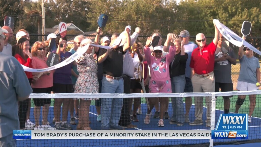 Bay St, Louis Opens Two Pickleball Courts