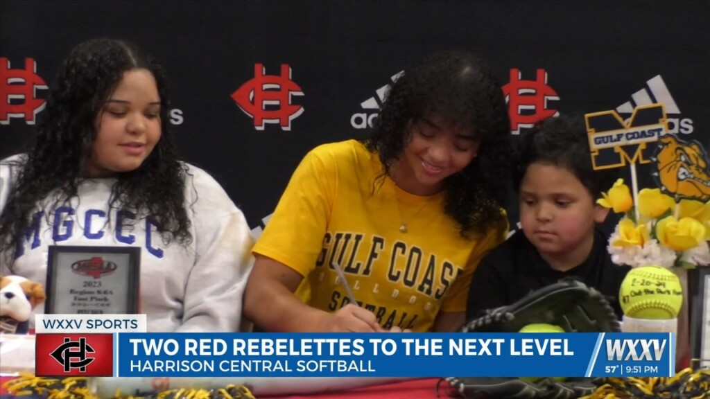 Two Red Rebellettes Sign To Continue Their Softball Careers At The Next Level!