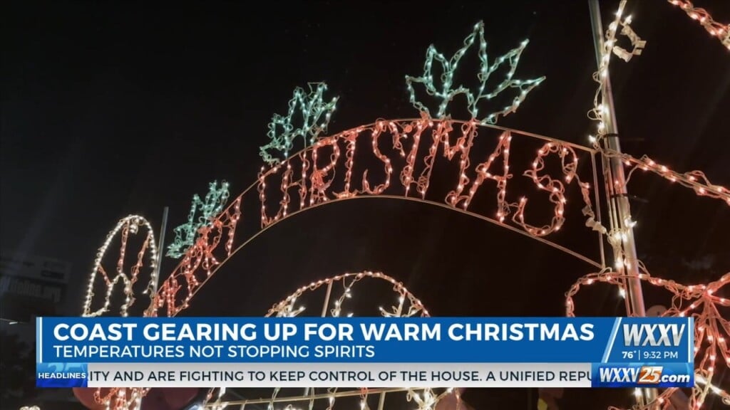Christmas Lights Already Up Along Mississippi Coast