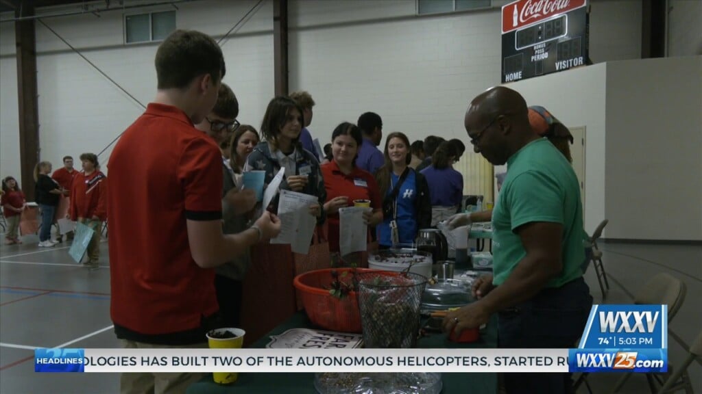 Long Beach Students Learn About Employment Opportunities At Job Extravaganza
