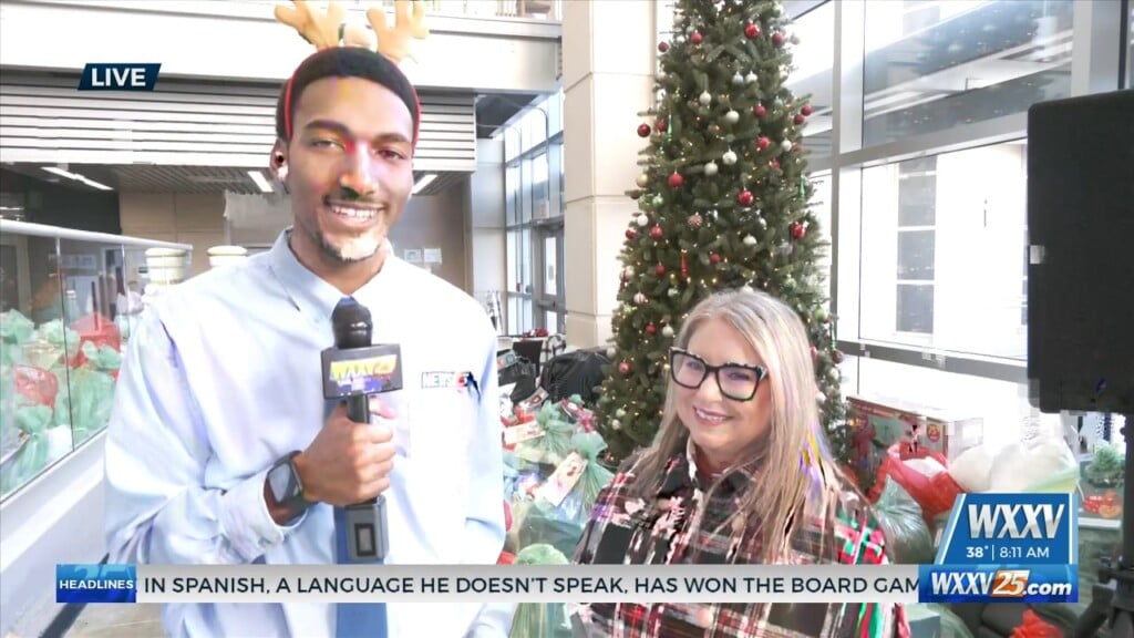 Wxxv News 25’s Everett Ganier Jr. At Ingalls Holiday Giving Event