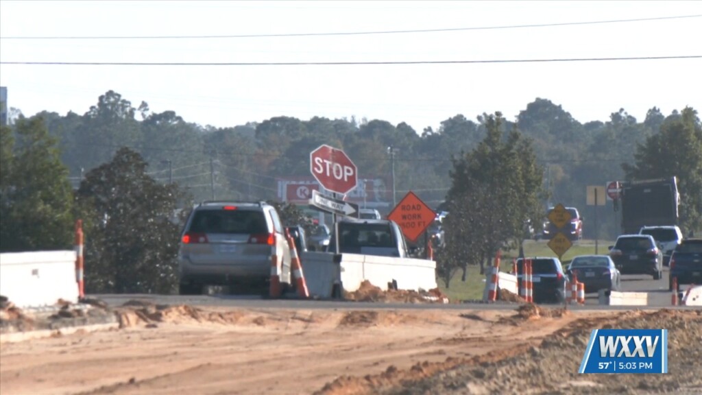 Wxxv’s Trey Tonnessen Speaks To Highway Patrol About Holiday Season Travel
