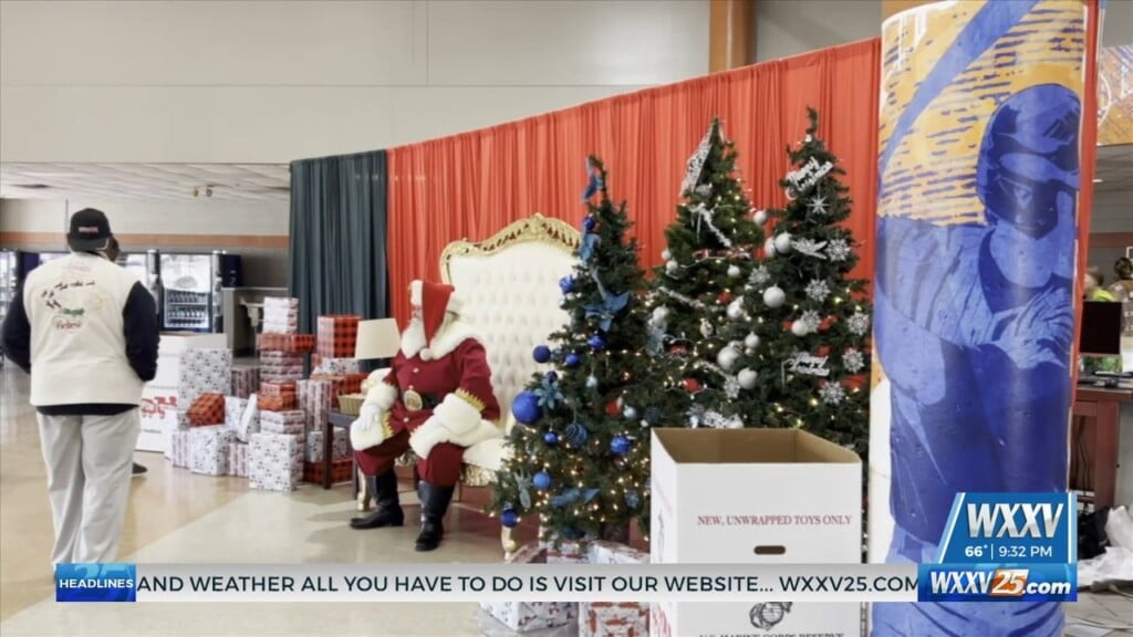 Santa Stops By Gulfport High’s Annual Percussion Breakfast