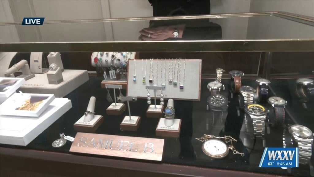 Festive Finds: Horne Custom Jewelry
