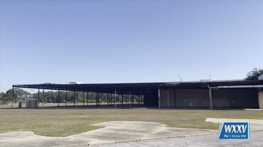 City Council Voting To Enter Agreement With Company For Belk Canopy Demo