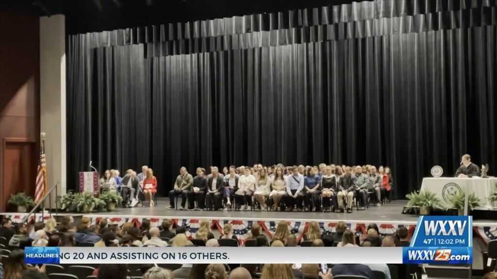 65 Applicants Administered Oath Of Citizenship In Long Beach