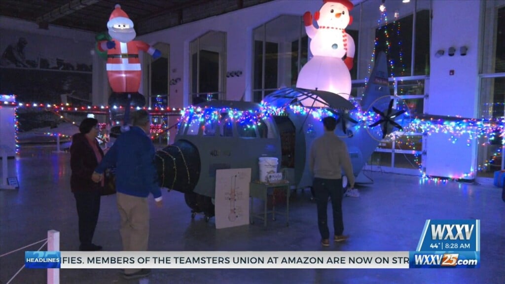 Lights, Planes, And Santa At The Mississippi Aviation Heritage Museum In Gulfport