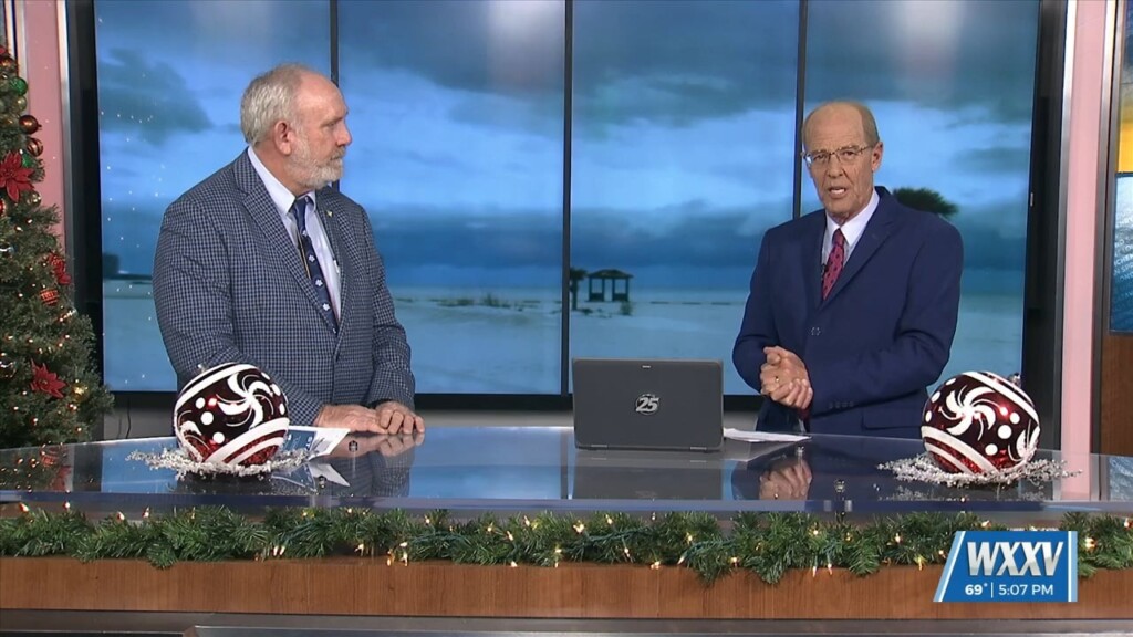 Public Service Commissioner Wayne Carr Joins Dave Elliott On The Desk To Discuss Solar Energy