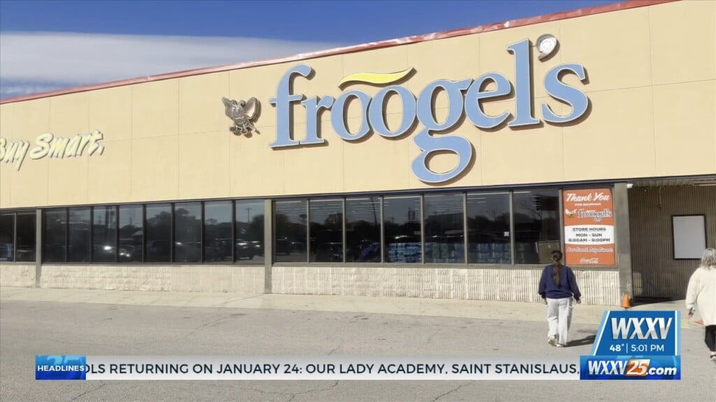 Businesses Reopen After Snow Storm