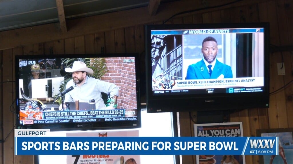Sports Bars Prepare For The Super Bowl