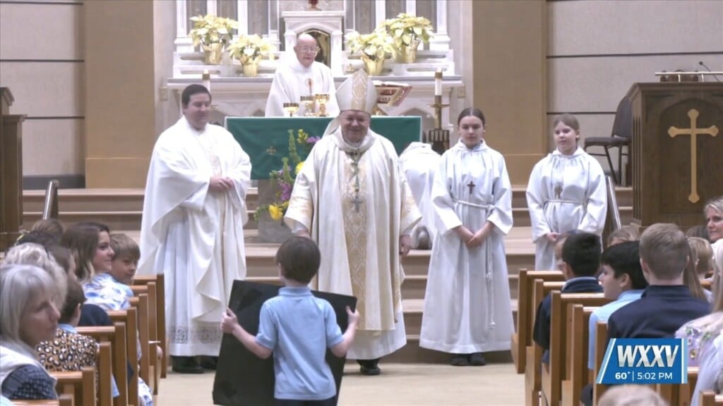 St. James Catholic School Celebrates Catholic Schools Week With Special Mass