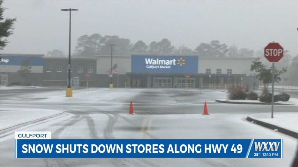 Snow Shuts Down Stores Along Highway 49 In Gulfport