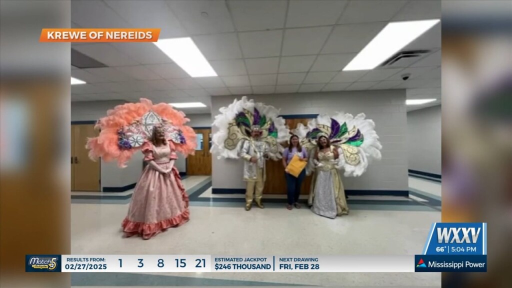 Krewe Of Nereids Visits Local Schools