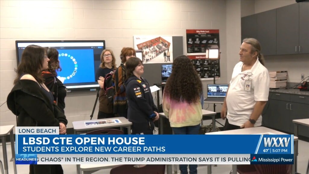 Students Explore New Career Options At Long Beach Career And Technical Education Facility