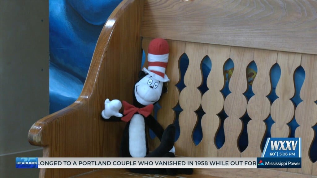 Campers Celebrate Read Across America Week At Lynn Meadows Discovery Center