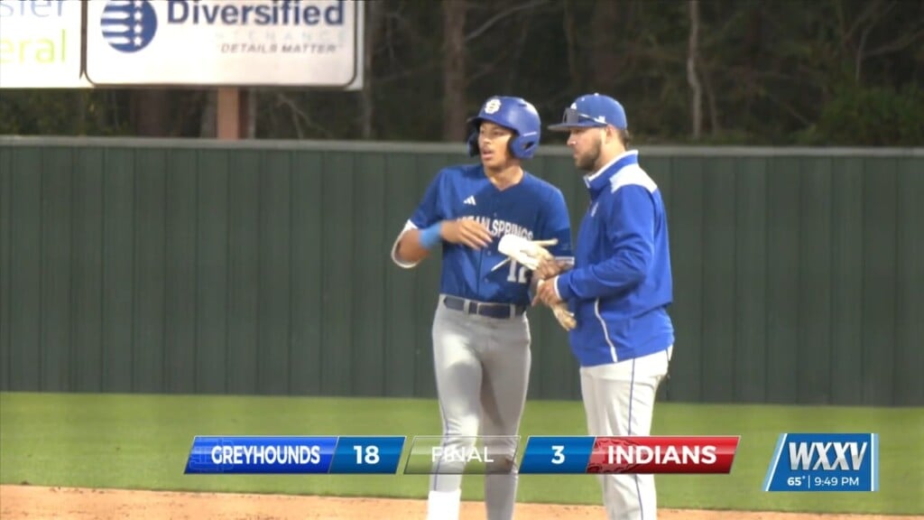 Ocean Springs Opens District Play With An 18 3 Win Over Biloxi