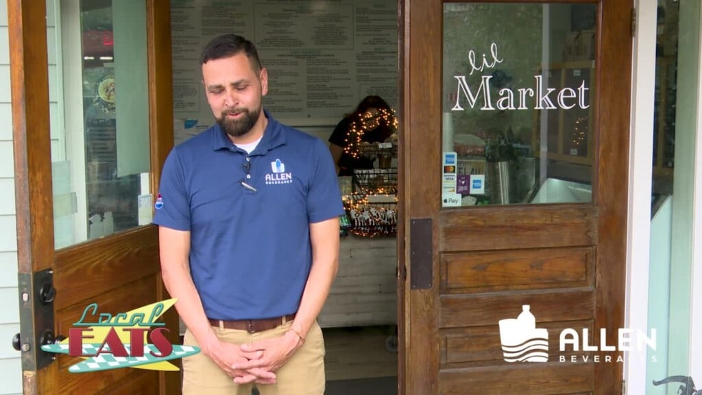 Local Eats Lil Market Deli & Bagelry, Ocean Springs