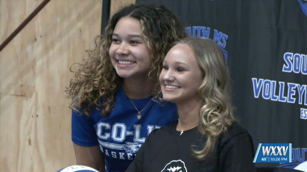 Morgan Vorhol Signs To Continue Her Volleyball Career At The Collegiate Level