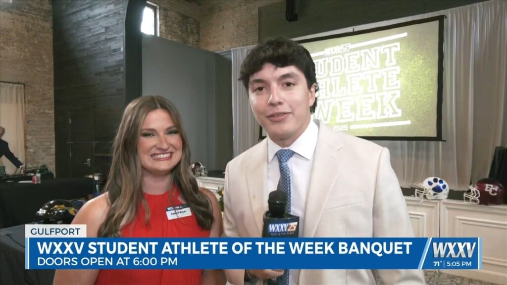 Celebrating Athletes At The Wxxv Student Athlete Of The Week Banquet