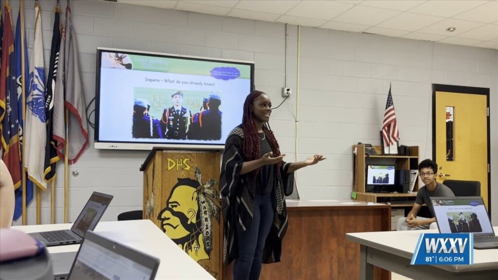 D'iberville High Celebrates Student For Perfect Attendance