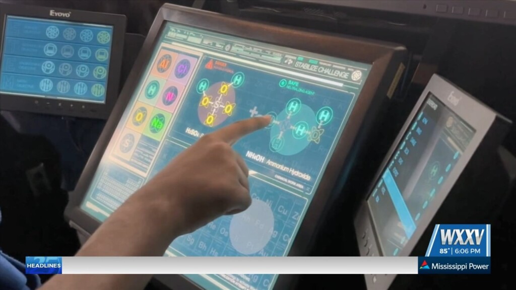 U.s. Army Using Stem Exhibit To Educate The Public