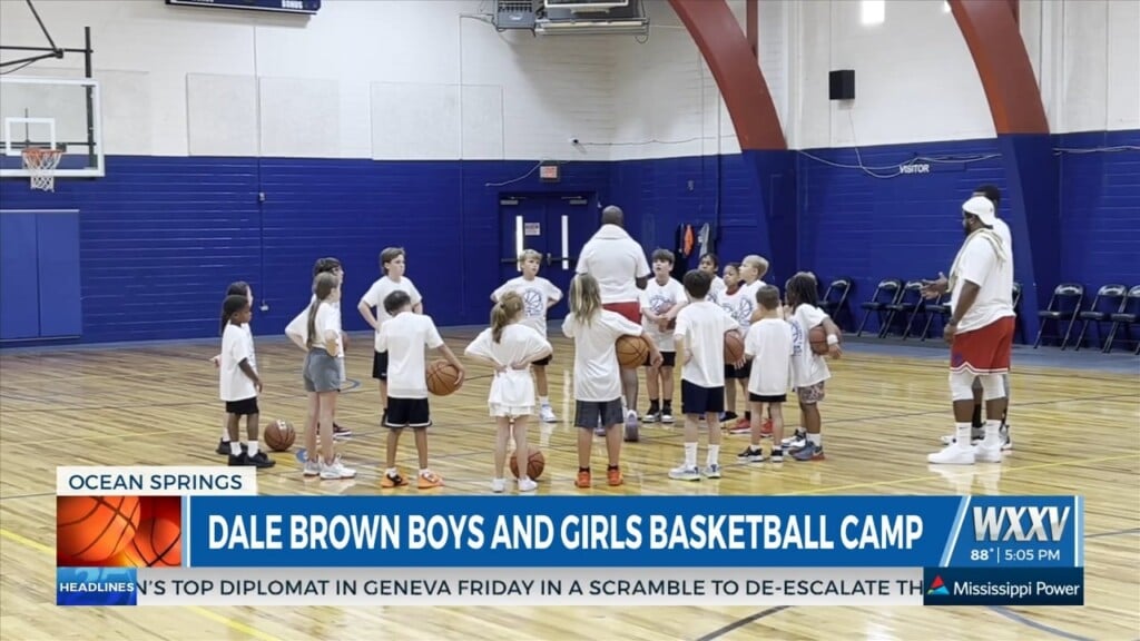 Local Youth Participate In Dale Brown Boys And Girls Basketball Camp