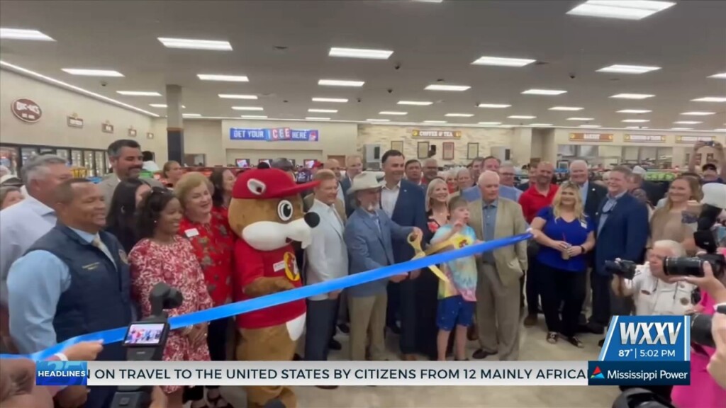 Buc Ee’s Officially Open In Harrison County