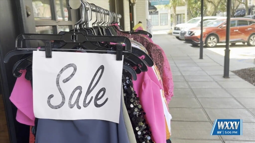 City Of Ocean Springs Sidewalk Sale For Tax Free Weekend