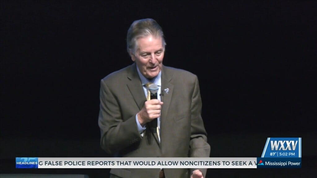 Biloxi Mayor Shares City Updates At Breakfast With Mayor Event