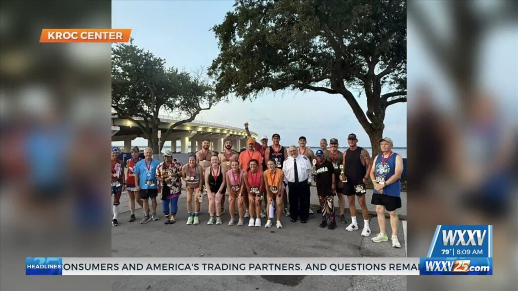 Runners Compete In Sunset Kroc And Roll Race