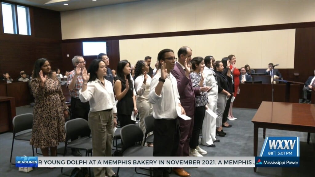 20 New Citizens Take Oath Of Citizenship In Gulfport